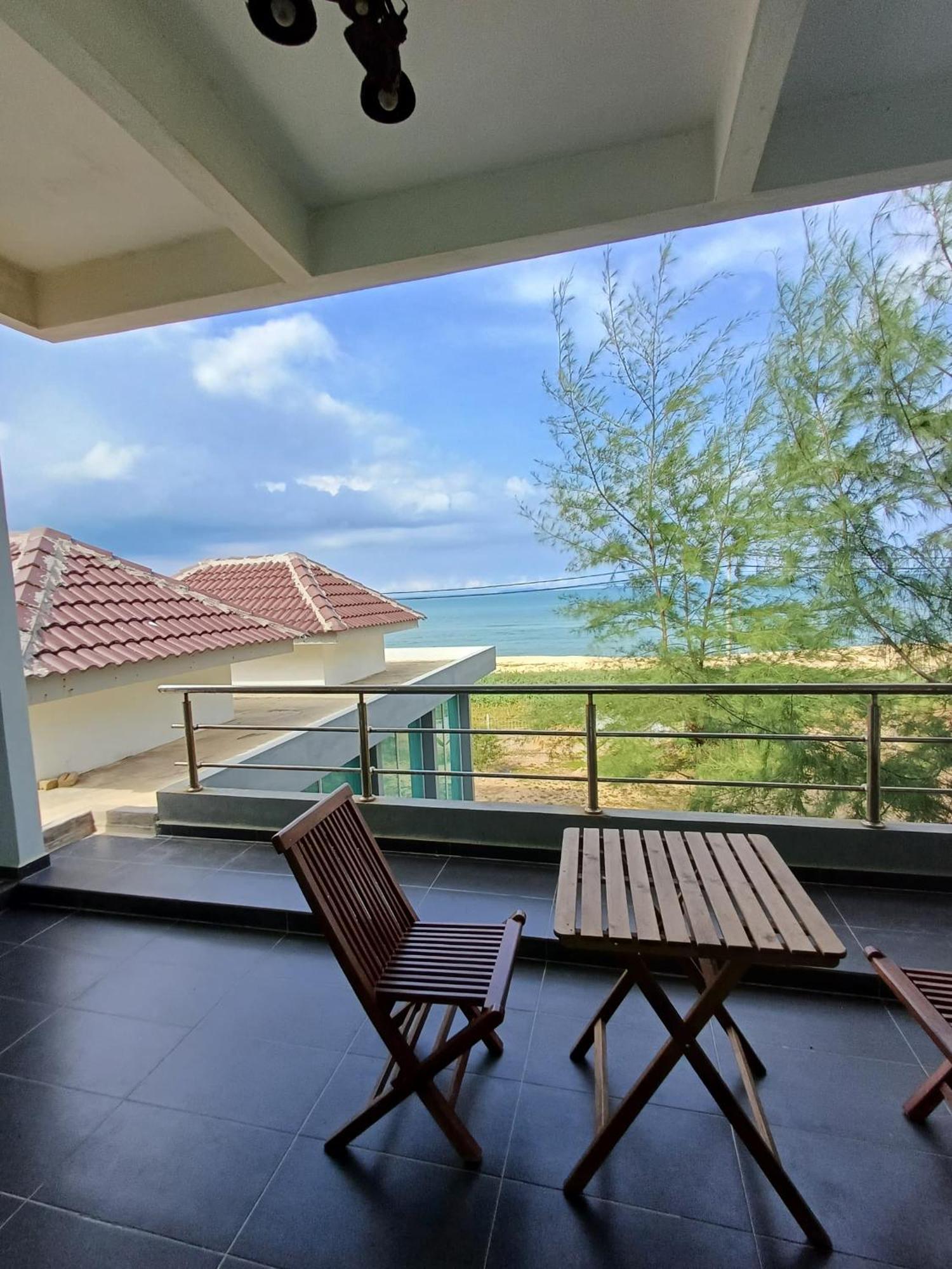 Mengkuang Villa Kampung Penarik Exterior photo